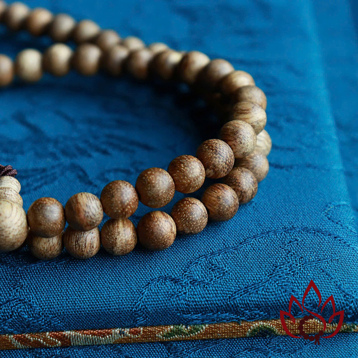 Vòng Trầm Hương 108 Hạt | 6 ly | Trầm Tốc Kiến Tự Nhiên